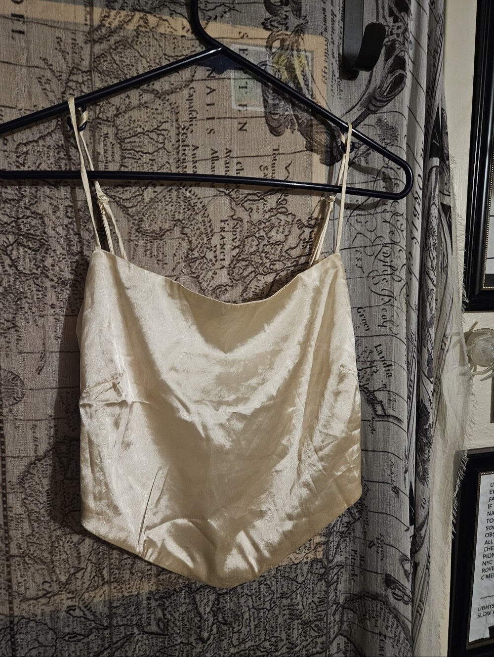 Medium Yellowish Tank,
